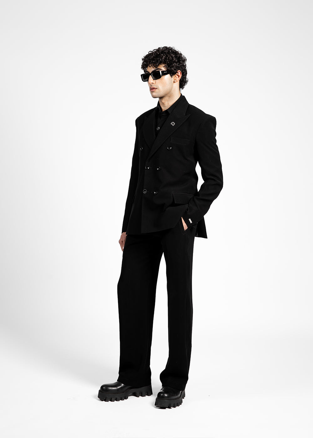 DOUBLE BREASTED BLAZER