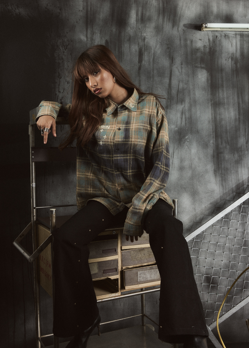 studded flannel shirt beige & blue