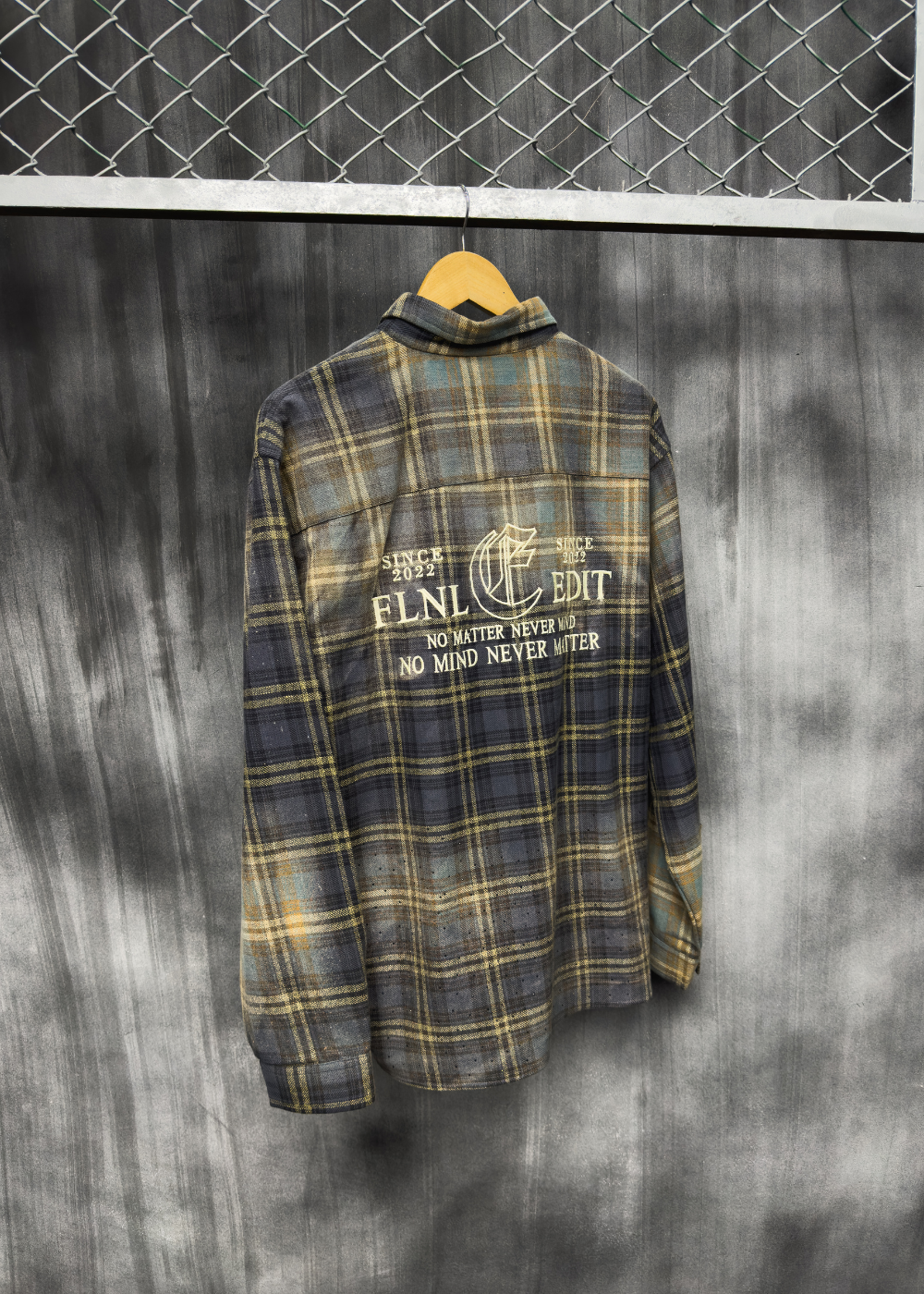 studded flannel shirt beige & blue
