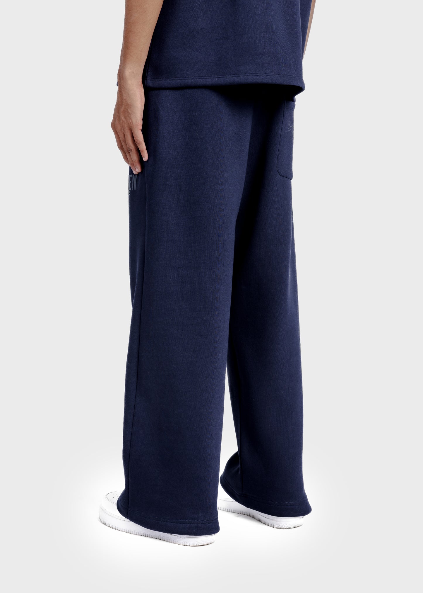 GENESIS WIDE SWEATPANT - NAVY