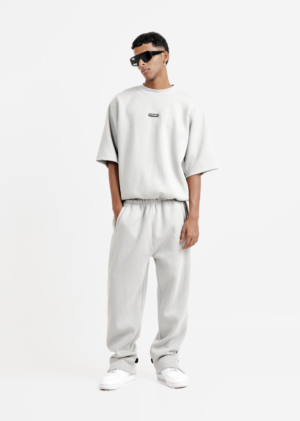 GENESIS SNAP BUTTON SWEATS