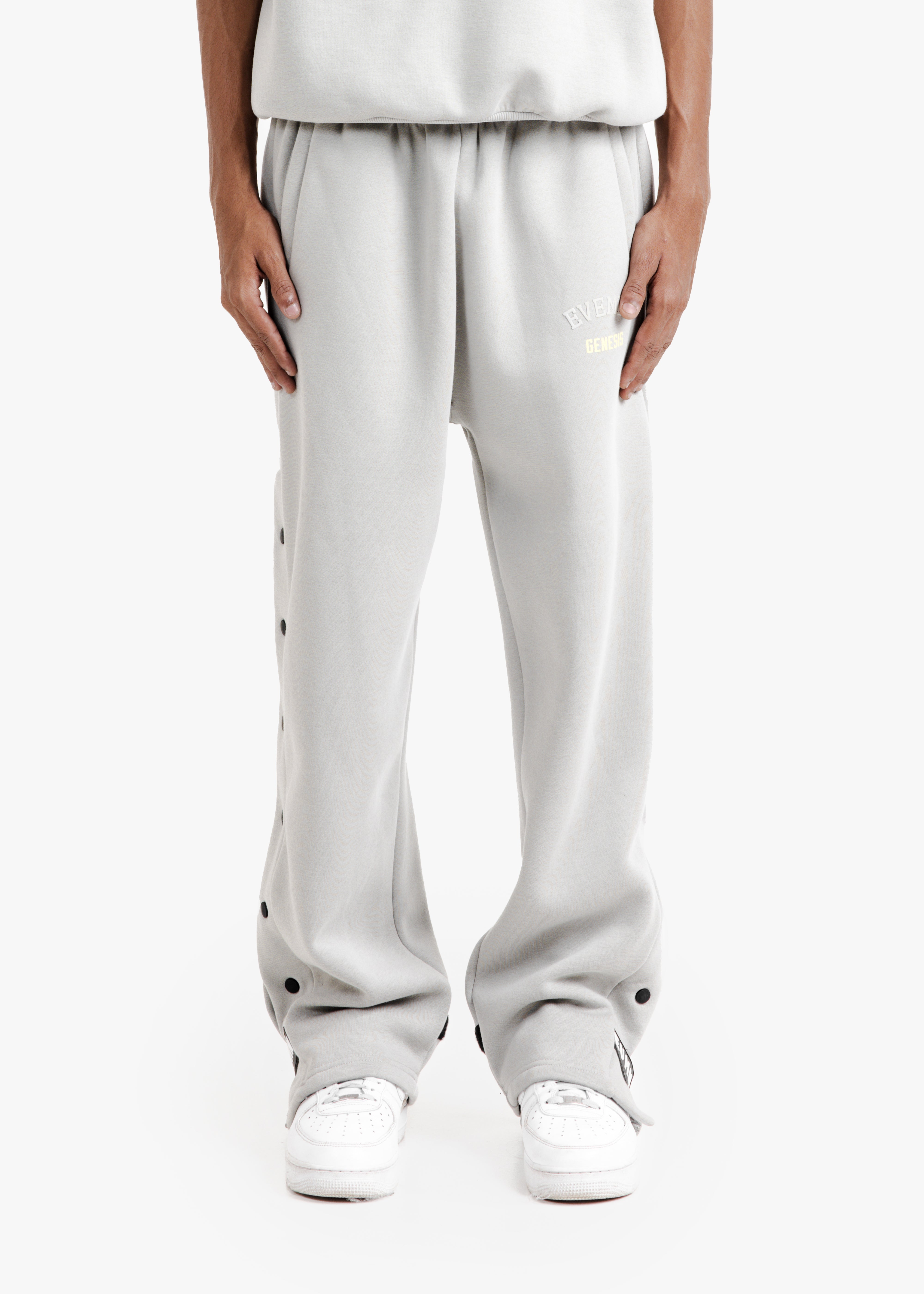 GENESIS SNAP BUTTON SWEATS