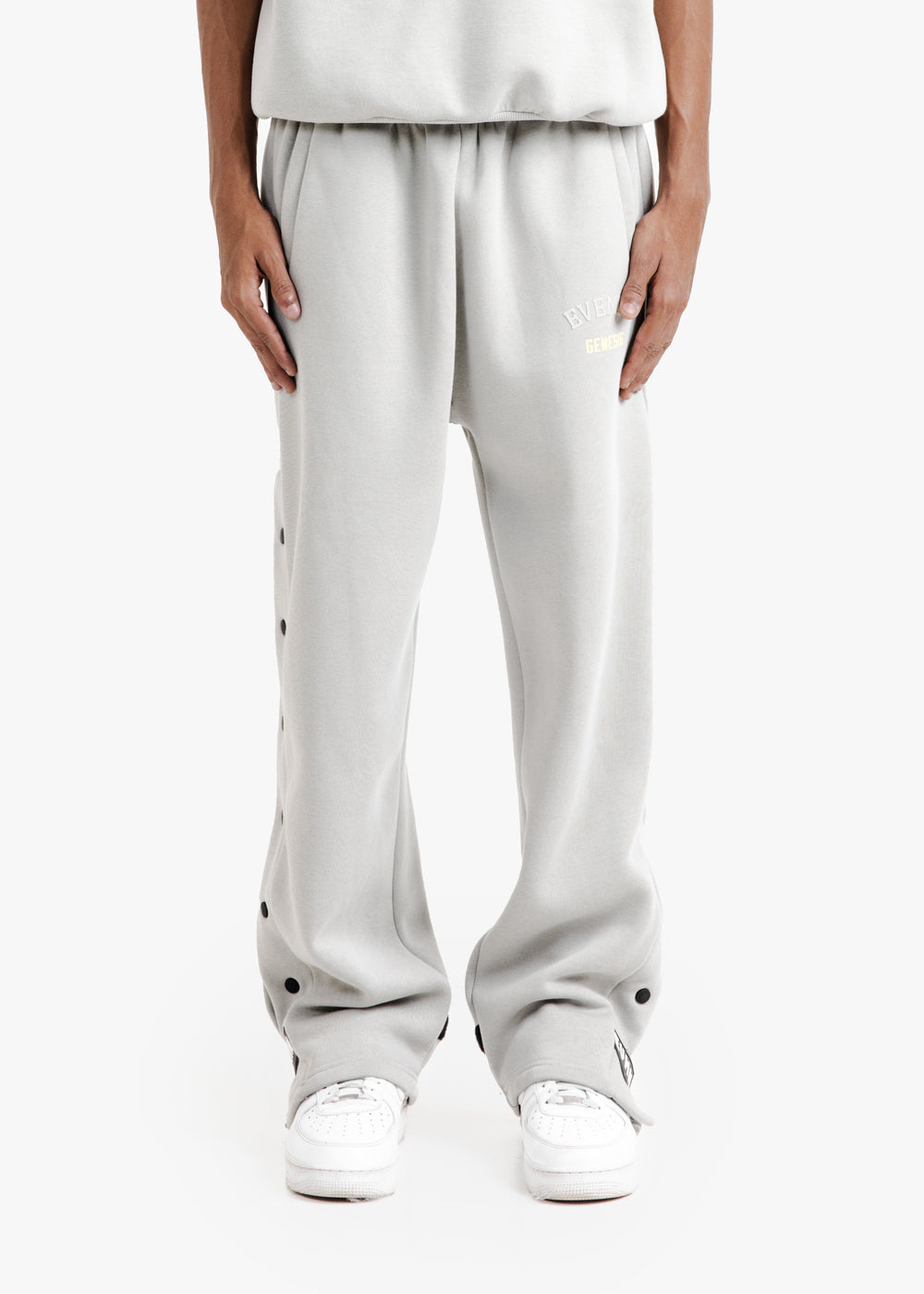 GENESIS SNAP BUTTON SWEATS