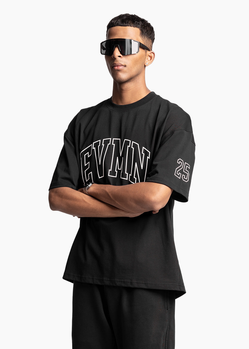 VARSITY T-SHIRT - BLACK